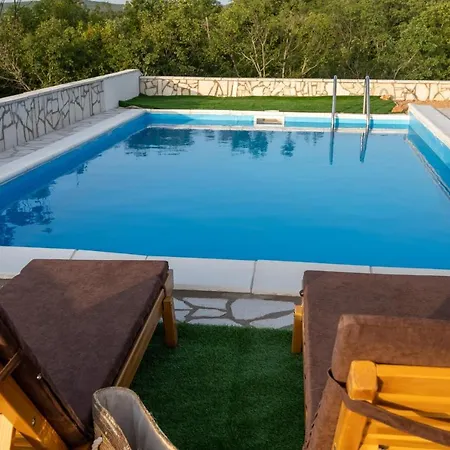 Ivanka Villa *