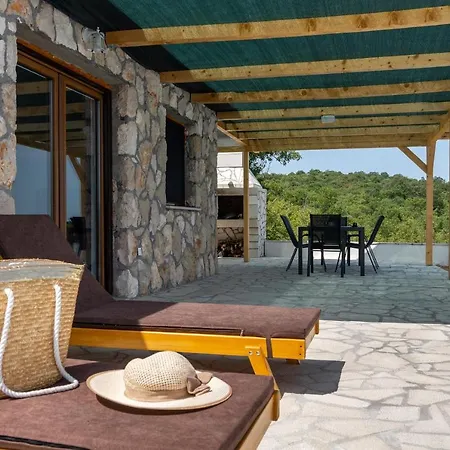 Ivanka Villa *