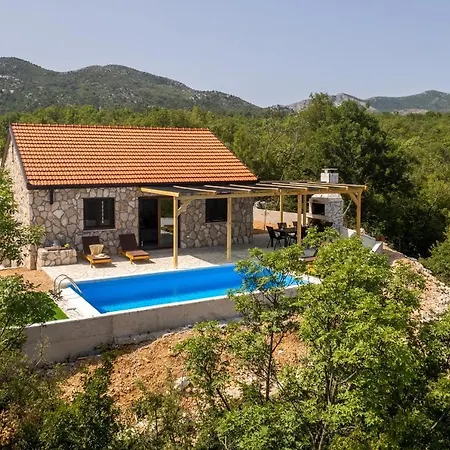 Ivanka * Neum